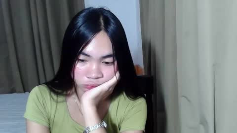 Snapshot of loving_rhean chatting on September 21, 12:18 pm loving_rhean online show from September 21, 12:18 pm