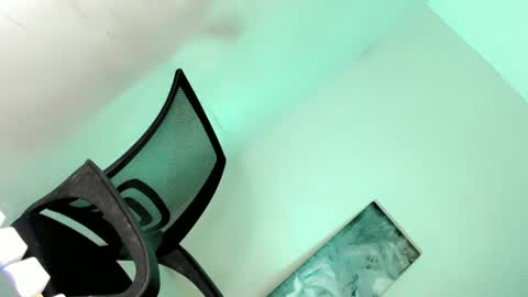 Snapshot of lovingmonaru969 chatting on December 6, 9:54 am Lovingmonaru969 online show from December 6, 9:54 am