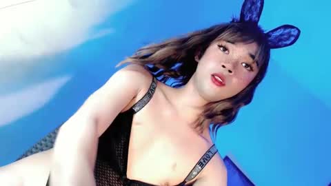 Snapshot of lovingmonaru969 chatting on January 23, 4:41 am Lovingmonaru969 online show from January 23, 4:41 am