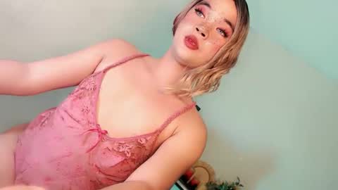 Lovingmonaru969 online show from April 17, 10:51 am