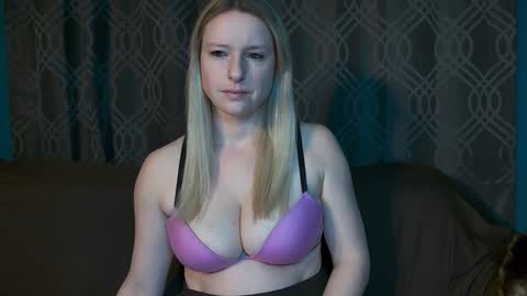 Summer online show from February 17, 2:52 am