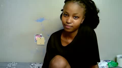 Snapshot of lovly_lastborn1 chatting on April 7, 6:30 pm lovly_lastborn1 online show from April 7, 6:30 pm