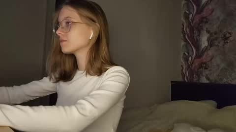 Snapshot of lowress chatting on March 5, 3:51 pm Karmell online show from March 5, 3:51 pm