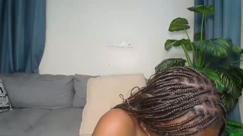 loyalcutie online show from December 20, 4:30 am