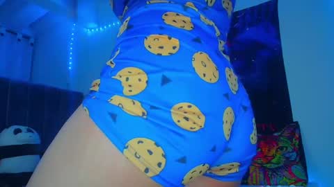 Mariana    online show from December 12, 12:59 am