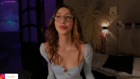 Snapshot of lua_ferch_ chatting on December 14, 12:55 pm ---Goys incredible photographs online show from December 14, 12:55 pm
