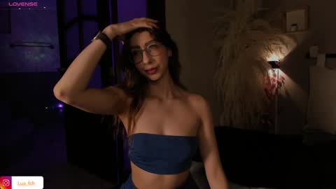Snapshot of lua_ferch_ chatting on December 18, 12:07 pm ---Goys incredible photographs online show from December 18, 12:07 pm