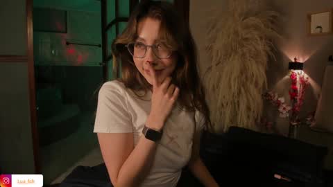 Snapshot of lua_ferch_ chatting on January 8, 3:28 pm ---Goys incredible photographs online show from January 8, 3:28 pm