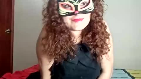Snapshot of luana363 chatting on January 20, 1:28 am luana363 online show from January 20, 1:28 am
