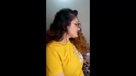 luana_winner online show from April 2, 4:21 am