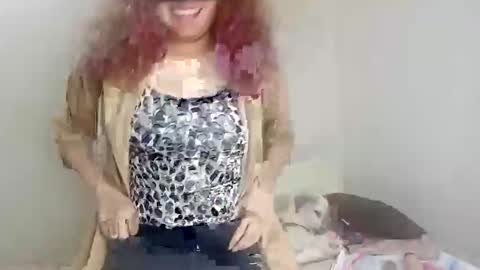 luanapowerful online show from December 13, 6:00 am