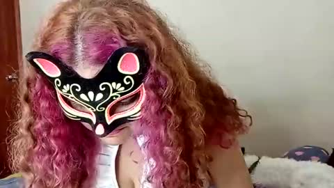 luanapowerful online show from December 16, 5:43 pm