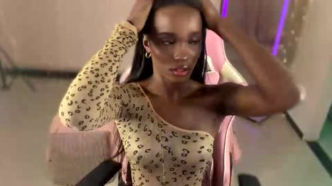 IG luana orq online show from March 11, 7:58 am