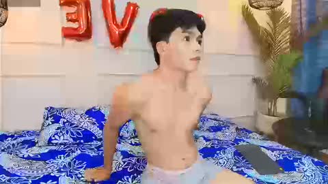 lUAN online show from September 25, 7:50 pm