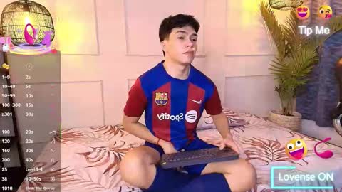 lUAN online show from February 26, 12:15 pm