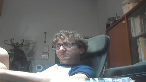 Snapshot of luca78_78 chatting on June 6, 8:19 am luca78 online show from June 6, 8:19 am
