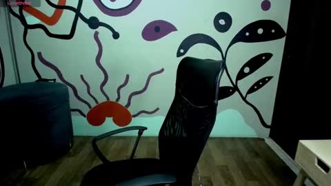 Snapshot of luca_vega chatting on October 1, 1:06 pm luca online show from October 1, 1:06 pm
