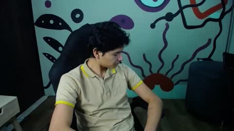 Snapshot of luca_vega chatting on October 11, 12:36 pm luca online show from October 11, 12:36 pm