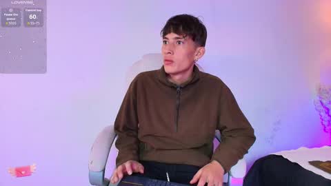 Snapshot of lucaasgold chatting on November 20, 12:49 pm LucaasGold online show from November 20, 12:49 pm