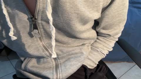 luca online show from December 1, 5:13 pm