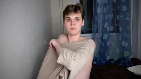 Lucas Gill online show from December 3, 7:11 pm