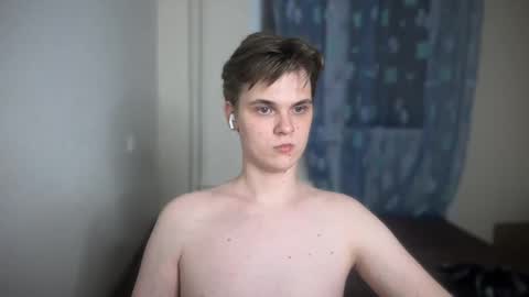 Lucas Gill online show from December 15, 11:53 pm