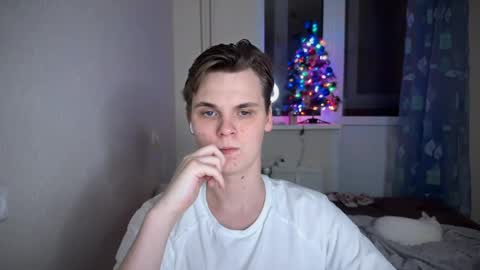 Lucas Gill online show from December 17, 5:15 pm