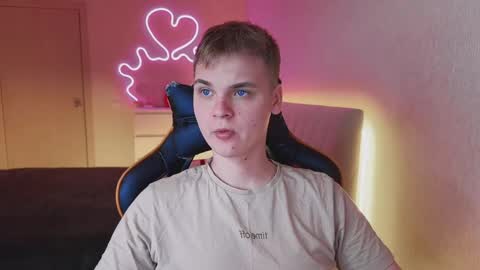 Lucas Gill online show from September 17, 2:46 am