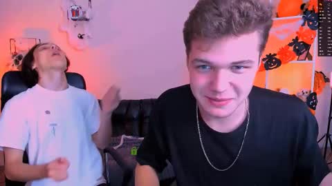 lucas_long_ online show from November 3, 7:48 pm