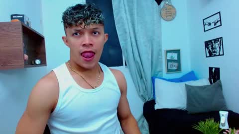 Lucas Luxx online show from January 6, 12:20 pm