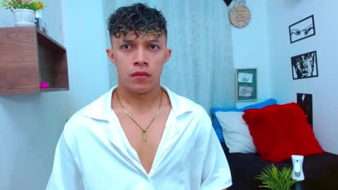 Snapshot of lucas_luxx1 chatting on February 11, 12:21 pm Lucas Luxx online show from February 11, 12:21 pm