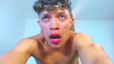 Snapshot of lucas_luxx1 chatting on February 21, 1:45 pm Lucas Luxx online show from February 21, 1:45 pm