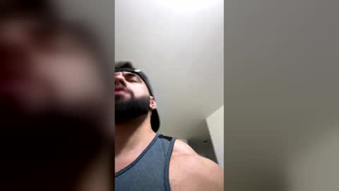 lucas_wolfx online show from April 12, 10:15 pm