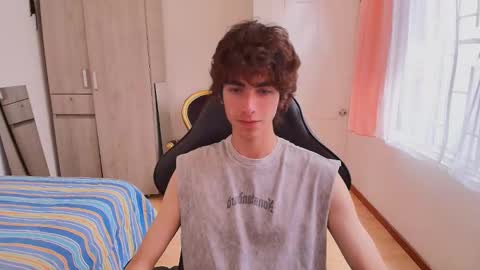 lucas_xo online show from September 21, 8:21 pm