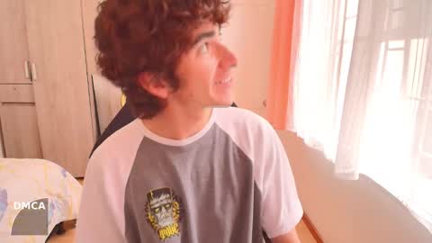 lucas_xo online show from September 25, 4:32 pm