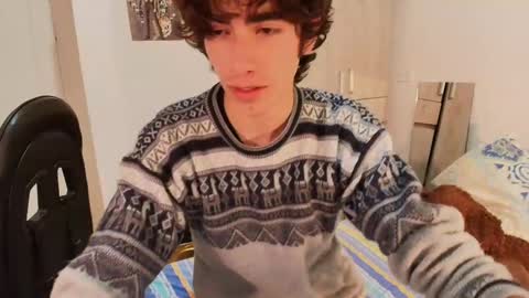 lucas_xo online show from October 18, 5:10 am