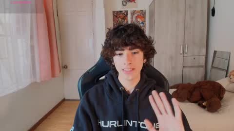 lucas_xo online show from December 22, 9:01 pm