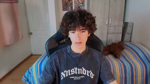 lucas_xo online show from January 19, 12:14 am