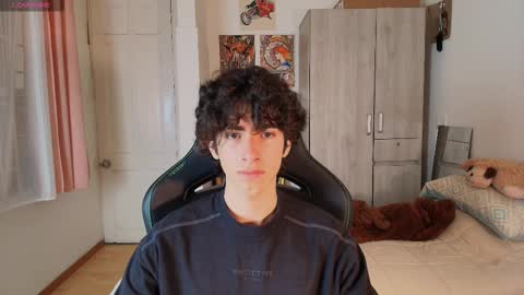 lucas_xo online show from March 29, 11:05 pm