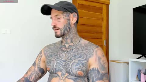 lucasexclusive online show from September 20, 7:20 am