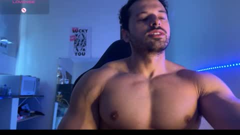 lucasfit24 online show from March 1, 3:03 pm