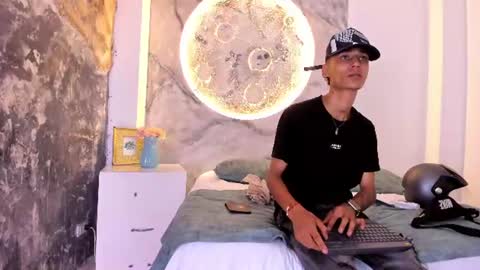 Snapshot of lucasjhonson_ chatting on July 2, 6:08 am Lucas online show from July 2, 6:08 am