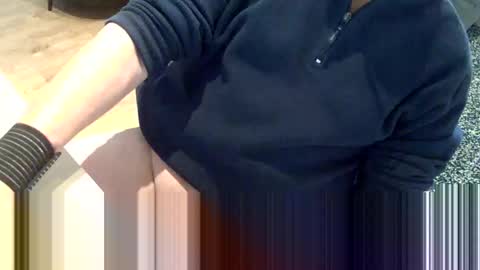 Snapshot of lucassimonx chatting on February 28, 8:37 am Lucassimonx online show from February 28, 8:37 am