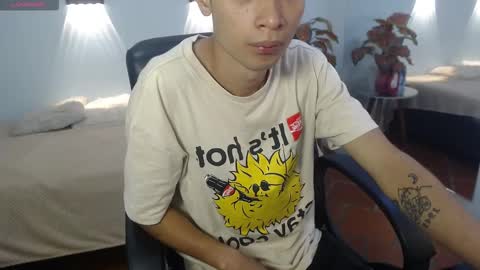 LucassSmith11 online show from December 18, 11:49 am