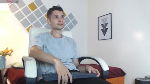 LucassSmith11 online show from February 14, 6:59 pm