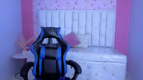 Lucero  online show from April 12, 3:17 pm