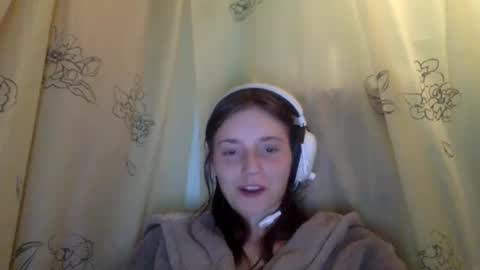 Luci Layne online show from March 8, 11:58 am