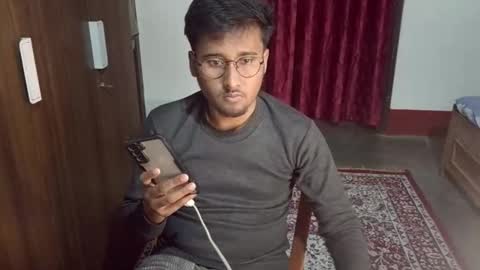 luci_ri online show from February 10, 12:09 pm