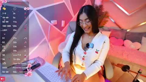Snapshot of luci_tender chatting on May 28, 1:14 am hanna online show from May 28, 1:14 am