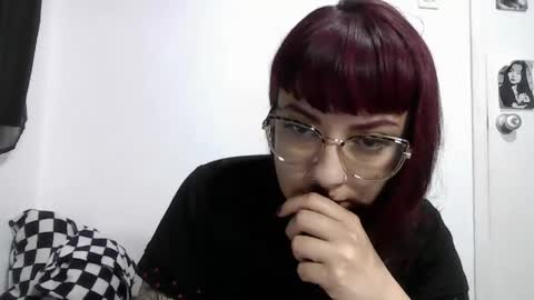 Lulu DCarton online show from May 31, 3:36 am